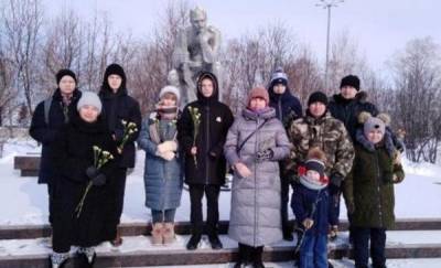 Тюменцы принимают участие в акции "Защитим ветеранов" - news.megatyumen.ru