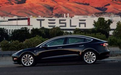 Акции Tesla упали до сентябрьского минимума - minfin.com.ua