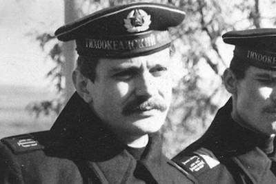 Никита Михалков - Защитники Отечества: 10 российских звезд, которые служили в армии - skuke.net - Москва - Россия