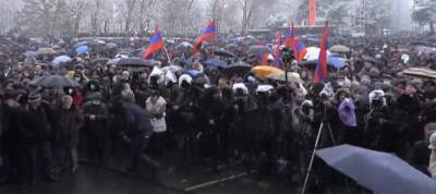 Никола Пашинян - Ишхан Сагателян - Армянская оппозиция снова вышла на протесты в Ереване - news-front.info - Армения - Ереван
