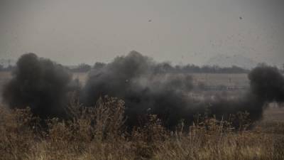 Военнослужащих ВСУ ранило во время установки взрывного устройства в Донбассе - politros.com - ЛНР - район Попасной