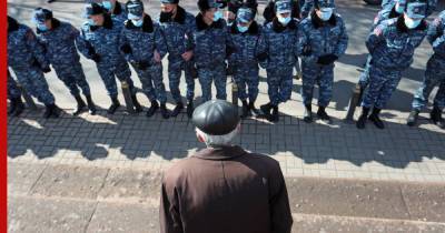 Никол Пашинян - В Армении оппозиция заблокировала здание полиции и требует встречи с ее главой - profile.ru - Армения - Ереван
