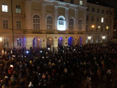 Сегодня его, а завтра – нас: Львов присоединился к массовым акциям в поддержку Стерненко - 24tv.ua - Львов - Житомир