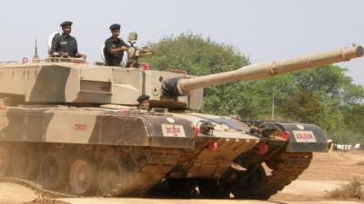 Власти Индии признали нецелесообразной закупку танков Arjun MK-1A - politros.com - Индия