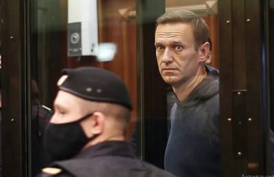 Алексей Навальный - Александр Артемьев - Amnesty International больше не считает Навального узником совести из-за его высказываний - sharij.net