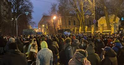 Сергей Стерненко - Во многих городах Украины граждане вышли в поддержку осужденного Стерненко (ФОТО) - dsnews.ua - Киев - Львов - Луцк - Одесса - Полтава - Житомир - Сумы