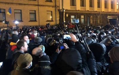 Сергей Стерненко - На Банковой стычки из-за приговора Стерненко - korrespondent.net - Киев - Львов - Херсон - Харьков