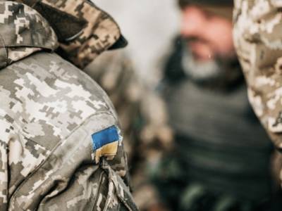 Возле Песков снайпер ранил украинского военного - 24tv.ua - Новости