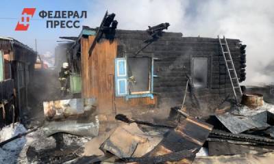 Под завалами сгоревшего дома в Новосибирске найден живой ребенок - fedpress.ru - Новосибирск