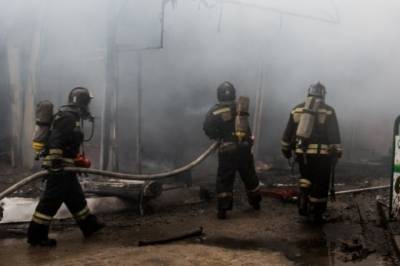 Крупный пожар произошел в торговом центре в Горно-Алтайске - aif.ru - респ. Саха - Горно-Алтайск - Среднеколымск