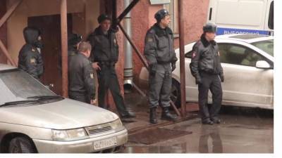 Мужчина получил огнестрельное ранение во время празднования 23 февраля в баре в Тосно - piter.tv