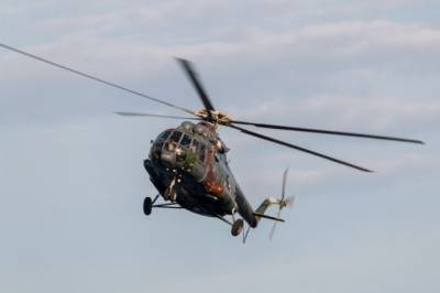 Вертолет забрал пассажиров Ми-8, совершившего вынужденную посадку в тундре - aif.ru - Красноярский край