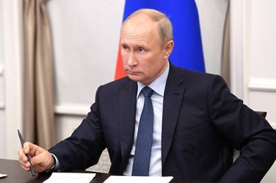 Владимир Путин - Дмитрий Вяткин - Путин подписал закон о штрафах за неподчинение силовикам на митингах - pnp.ru