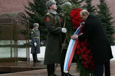 Владимир Путин - Дмитрий Песков - Песков объяснил, почему Путин был без головного убора на морозе - aif.ru - Москва