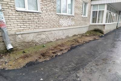 Псковичка: Подрядчик положил асфальт в снег, отвратительное покрытие - mk-pskov.ru - Псков