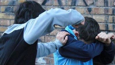 Прокуратура проверяет факт избиения подростка за брекеты в Новосибирске - vesti.ru - Новосибирск
