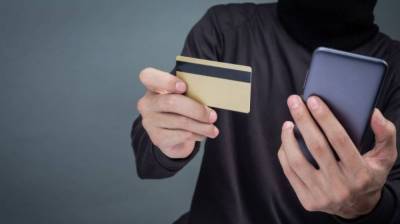 Лжесотрудник банка похитил у москвички более 15 млн рублей - smartmoney.one