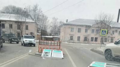 Грузовик потерял пластиковые окна на оживлённом перекрестке в Воронеже - vestivrn.ru - Воронеж
