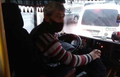 Киевские маршрутчики выгоняют льготников из автобусов - lenta.ua - Киев