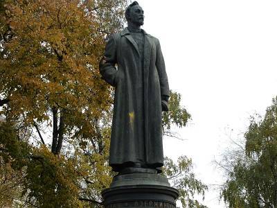 Александр Невский - Дмитрий Быков - Путин - Дмитрий Быков: Восставший Феликс против нового самодержавия - sobesednik.ru