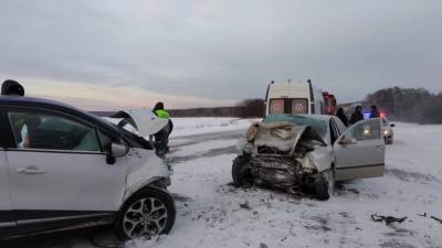 Два человека погибли в ДТП на трассе Екатеринбург – Тюмень (ФОТО) - newdaynews.ru - Екатеринбург - Тюмень - Свердловская обл.