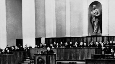 Никита Хрущев - Доклад Хрущева, перевернувший СССР: интервью сына "врага народа" - crimea.ria.ru - Крым