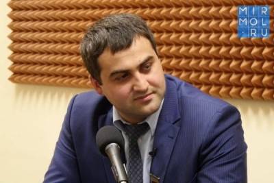 Депутат-коммунист Дагестана резко высказался о политической ситуации в республике и подал отставку - mirmol.ru - респ. Дагестан