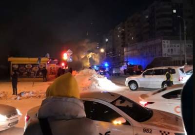 В Новосибирске на улице Высоцкого сгорел крупный торговый павильон - runews24.ru - Новосибирск