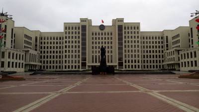 Роман Головченко - Правительство Белоруссии заморозило цены на ряд продуктов и лекарств - riafan.ru - Минск