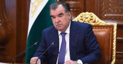Эмомали Рахмон - Президент подписал указ о повышении стипендий таджикским студентам - dialog.tj - Таджикистан