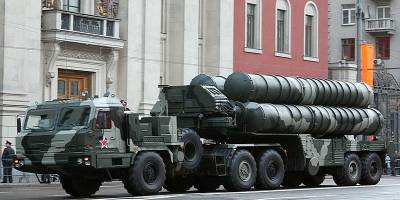 На Можаевском шоссе в Москве комплекс С-400 смял три машины – видео - ТЕЛЕГРАФ - telegraf.com.ua - Москва