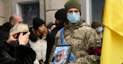 В Одессе простились с известным добровольцем и символом местного майдана: появились фото - tsn.ua - Одесса