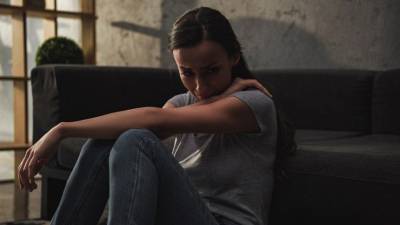 Срочно к врачу: психолог перечислила ТОП-6 признаков начала депрессии - 5-tv.ru