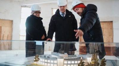 Дмитрий Азаров - Зельфира Трегулова - «Связанные одним кодом»: в Самаре осмотрели строительство филиала Третьяковки - riafan.ru - Самара - Самарская обл.