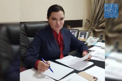 В Дагестане разработан законопроект о выделении земельных участков медицинским работникам и учителям в сельской местности - mirmol.ru - респ. Дагестан