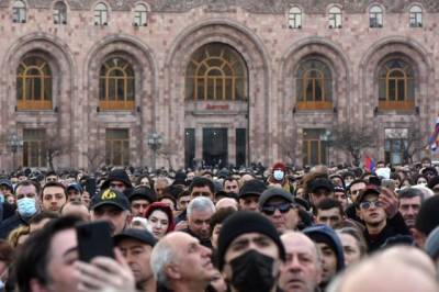 Константин Косачев - В Совфеде надеются на скорейшую стабилизацию ситуации в Армении - aif.ru