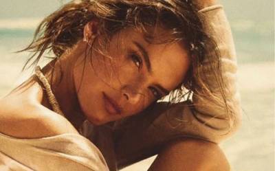 Алессандра Амбросио - Звезда Victoria’s Secret взбудоражила образом в одном белье и шляпе: "Слепит не хуже солнца" - sport.politeka.net