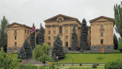 Армен Саркисян - Ивета Тоноян - Внеочередное заседание армянского парламента не состоялось - newinform.com - Армения - Парламент