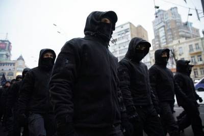 Анатолий Шарий - В Киеве задержали 9 "титушок" ОПЗЖ: стреляли на митинге против застройки, чтобы запугать людей - 24tv.ua - Киев - район Голосеевский