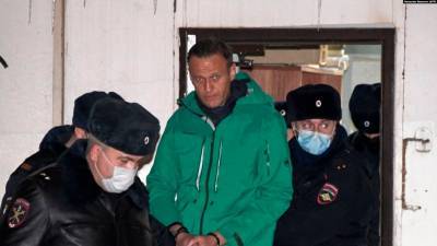 Алексей Навальный - Вадим Кобзев - Навальный этапирован из СИЗО «Матросская тишина» - golos-ameriki.ru - Москва - ЦФО