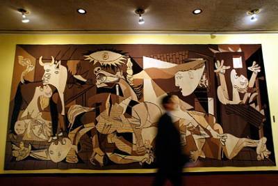 Стефан Дюжаррик - Пабло Пикассо - Рокфеллер забрал гобелен с картиной Пикассо из ООН - lenta.ru - Нью-Йорк