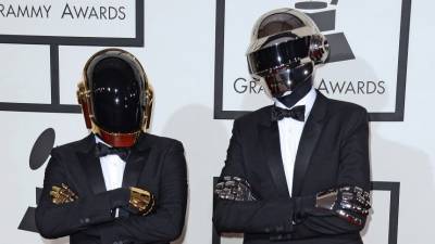 Продажи второго альбома распавшейся Daft Punk выросли на 8000% - 5-tv.ru