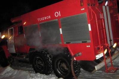 Ночью в Ивановской области сгорел большой дом с пристройками - mkivanovo.ru - Ивановская обл.