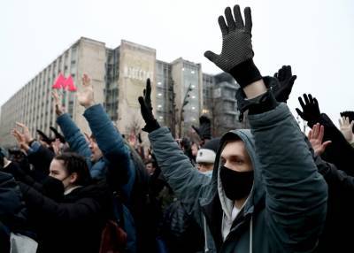 Антон Орлов - В РФ предложили лишать регистрации НКО-иноагентов за организацию незаконных акций - m24.ru