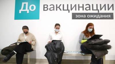 Александр Беглов - В Петербурге удвоят число пунктов вакцинации от COVID-19 в торговых центрах - 5-tv.ru - Москва - Санкт-Петербург