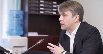 Юрис Янсонс - Дмитрий Олейников - Дебаты в Сейме: омбудсмен поставил "неуд" министерству благосостояния - lv.sputniknews.ru - Рига - Латвия