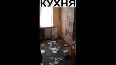 Жильцы коммунальной квартиры в Удмуртии превратили помещения в свалку (ВИДЕО) - gorodglazov.com - Россия - респ. Удмуртия