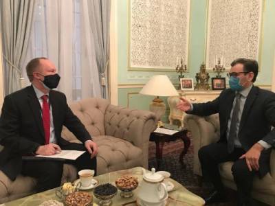Узбекистан - Агенты лингвовлияния: США направят в Узбекистан тысячу учителей - eadaily.com - Узбекистан