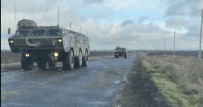 "Точки-У" на границе с Крымом: в соцсетях появилось видео возможной переброски ОТРК - focus.ua - Крым - Херсонская обл.