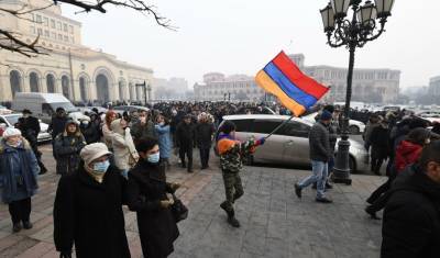 Ишхан Сагателян - Оппозиция перекрыла улицы в Ереване - newizv.ru - Ереван